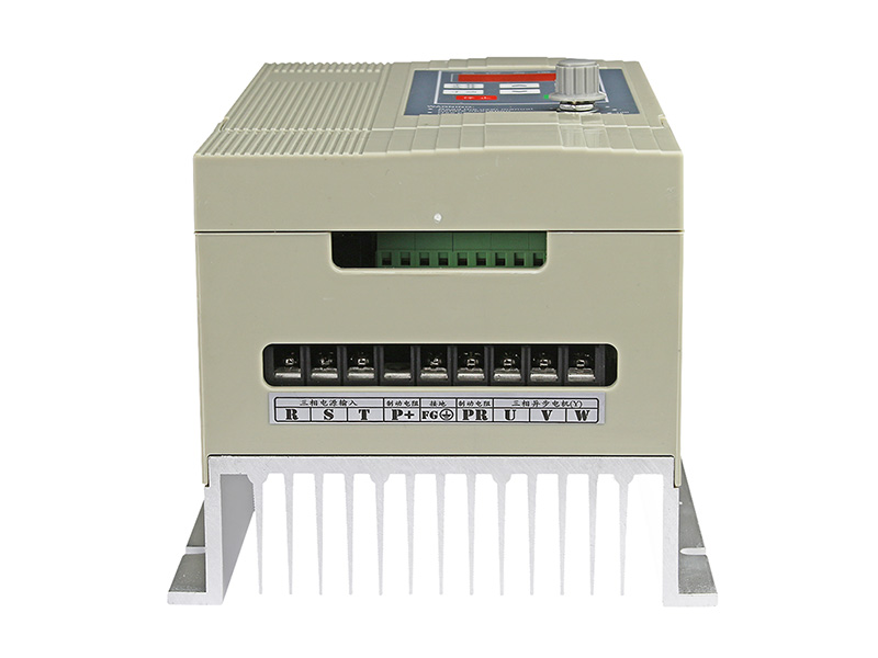 4000H通用變頻器，變頻器三相380V，變頻器廠家，電機(jī)變頻器