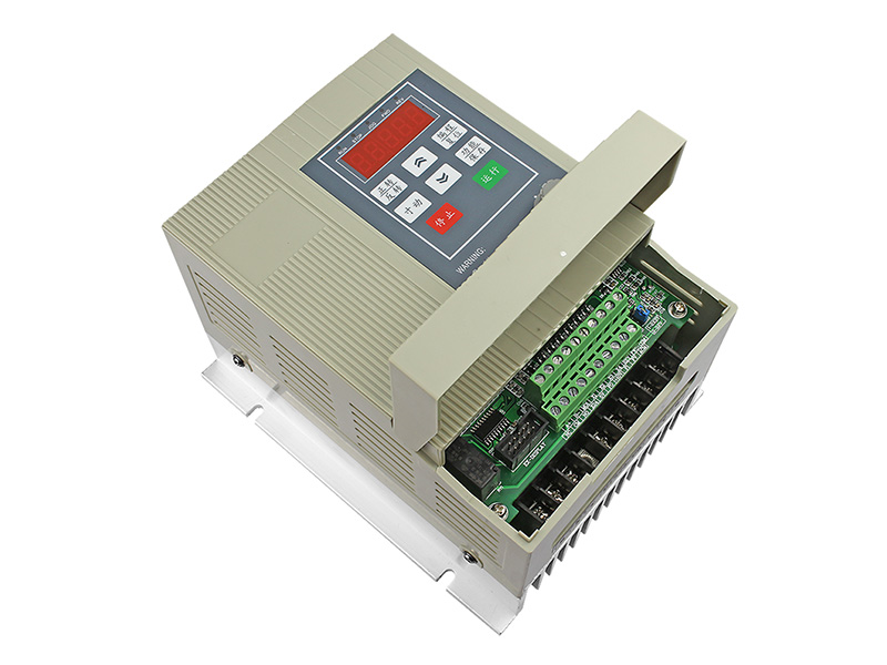 4000H通用變頻器，變頻器三相380V，變頻器廠家，電機(jī)變頻器
